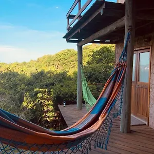 Bed and breakfast California, Praia do Rosa